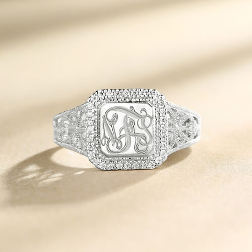 Monogramm Ring mit Zirkonia Steinen – 5